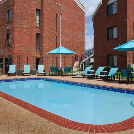 Sonesta Simply Suites Memphis East Poplar Pike ​