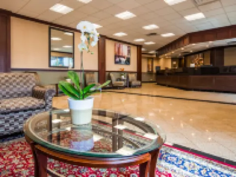 Best Western Plus Chicago Hillside Hotels in Hillside