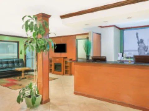 Super 8 by Wyndham Tilton/Lake Winnipesaukee Hotels in Tilton