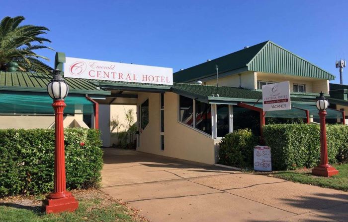 Emerald Central Hotel Official