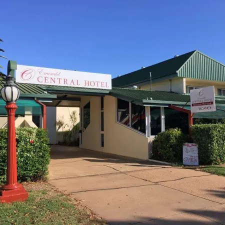Emerald Central Hotel Official