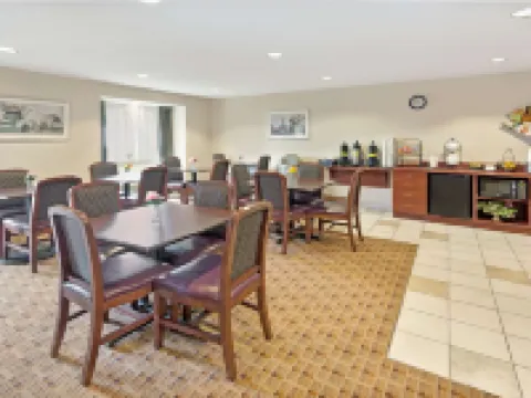 ไมโครเทล อินน์แอนด์สวีทส์ บายวินด์แฮม แจสเปอร์ โรงแรมในPickens County