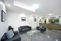 Best Western Casula Motor Inn - 4 Yıldız