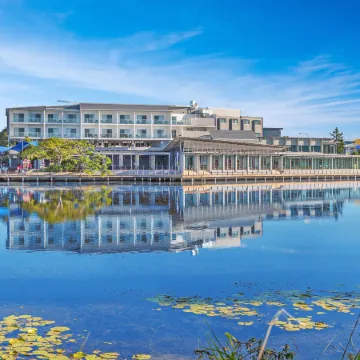 Best Western Plus North Lakes Hotel