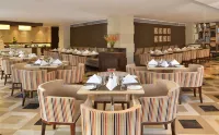 Country Inn & Suites by Radisson Manipal - breakfast