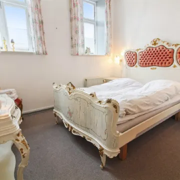 "Esja" - 22km from the Sea