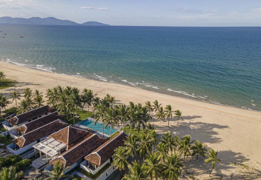 포시즌스 더 남하이 호이안 베트남 썸네일