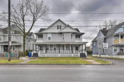 Niagara Falls Townhome Near Wineries!