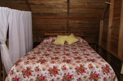 Pilgrim's Paradise Cabin 2 Hoteles cerca de Rose Petal Garden & Nursery