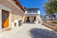 Thrapsano House at Iraklion Crete. for up to 8 Persons.