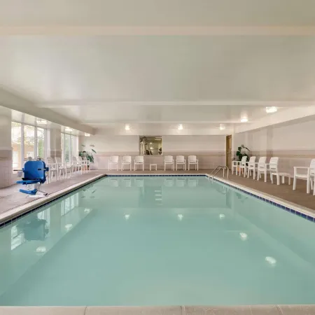 Country Inn & Suites by Radisson, Chester, VA