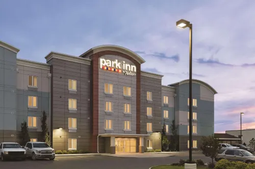 Park Inn by Radisson, Calgary Airport North, AB
