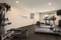 Country Inn & Suites by Radisson, Baxter, MN - Gym