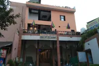 Goroomgo Rashmi Agra 타지 마할 주변 호텔