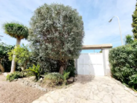 Detached Villa with Private Pool