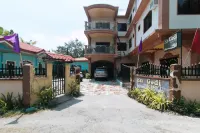 En Gedi Beach Resort by RedDoorz Hotels near Iglesia Ni Cristo