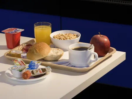 Ibis Budget Krakow Stare Miasto Отели рядом с достопримечательностью «Флорианские ворота в Кракове»