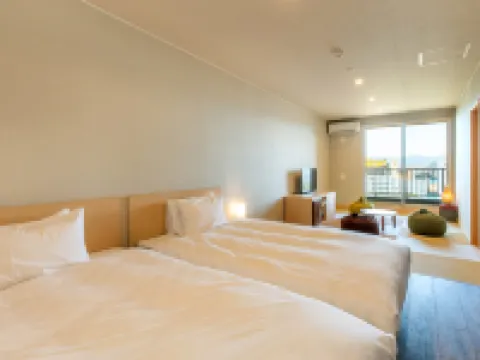 Nanki Shirahama Nagominoyu Kachofugetsu Hotels near Shirahama Minzoku Onsen Museum