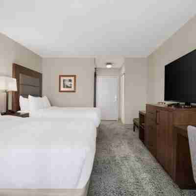 Hilton Arlington National Landing Rooms