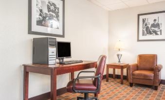 Baymont by Wyndham Cincinnati