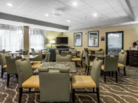 Comfort Inn & Suites Lake Norman Hotels in Cornelius