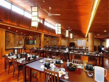 Kawaba Onsen Kayabuki No Gensen Yuyado Yutorian&Annex Yuzan