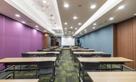 Hotel Wiz - Housity