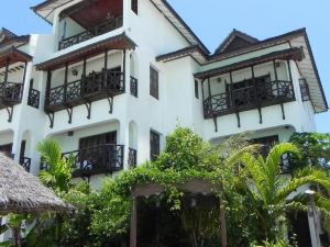 Langi Langi Beach Bungalows