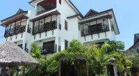 Langi Langi Beach Bungalows