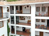 Atoq San Blas Hotel Hoteles cerca de Mercado "San Blas"