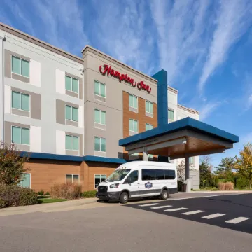 Hampton Inn by Hilton Nashville Airport Century Place