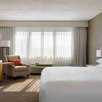 Delta Hotels Utica Rooms