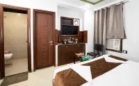 HR Grand Hotel Hotels in Delhi