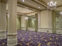هوتل دو لاكس Hotels near بروفيدنس بارك