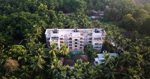 TreeHouse Blue Hotel & Serviced Apartments Hotels in Majorda