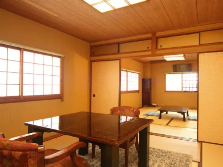 Tamba-Sasayama Ryori Ryokan Takasago Отели рядом с достопримечательностью «Sompo-ji Temple»