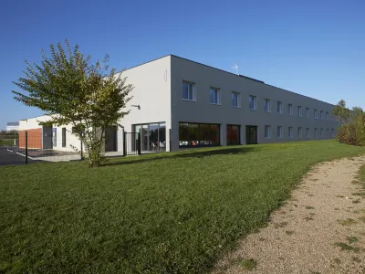 Kyriad Angers Ouest - BEAUCOUZÉ Hotel a 