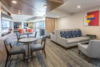 Holiday Inn Express & Suites ENGLEWOOD - DENVER SOUTH by IHG - parking