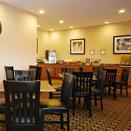 Comfort Inn & Suites