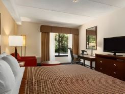 Days Inn by Wyndham Geneva/Finger Lakes