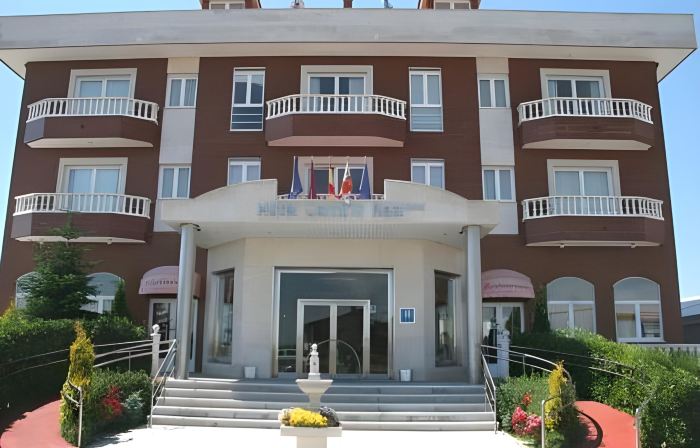 Hotel Camino Real