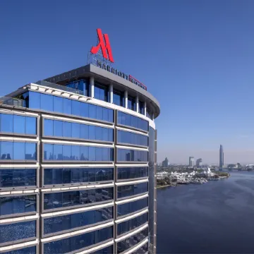 Marriott Marquis Dubai Creek Отели рядом с достопримечательностью «Торговый центр City Centre Deira»