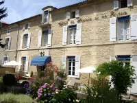 Hôtel de France et de Russie Hotels in Champagnac-de-Belair