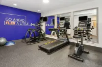 Holiday Inn Express & Suites CARMEL NORTH - WESTFIELD by IHG - gimnasio