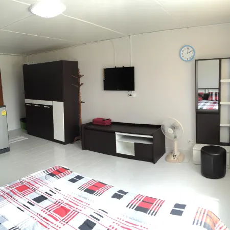 Dan @ Muangthong Rental