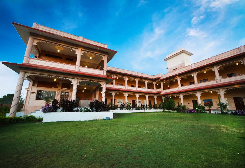 hotel overview picture