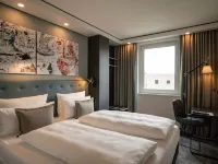 Motel One Hamburg-Altona Hotels near Stellingen