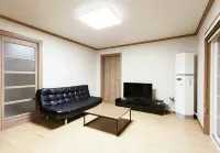 Sacheon Rabbit and Turtle Pension 2