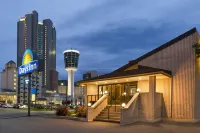 Wingate by Wyndham Dayton - Fairborn Hotel dekat Park University