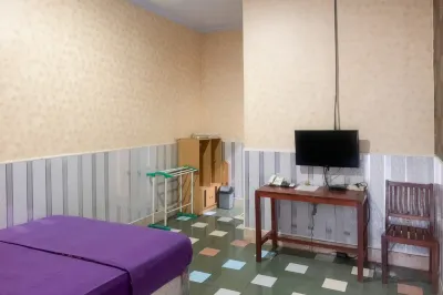 Hana Losmen RedPartner Hotell i Pasauran